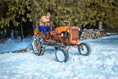 Skidding logs with 1942 Alice Chalmers