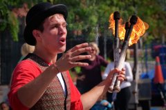 1_PO2-The-Busker-EG